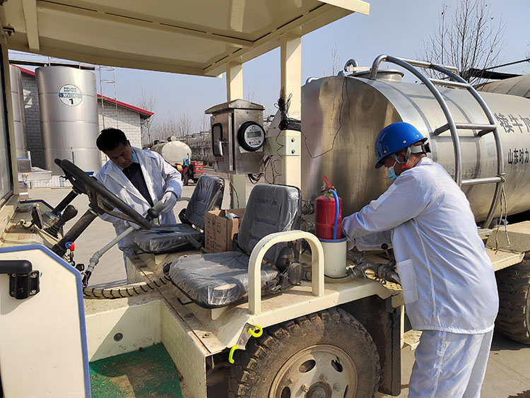 創(chuàng)新引領(lǐng)，打造現(xiàn)代化智慧牧場